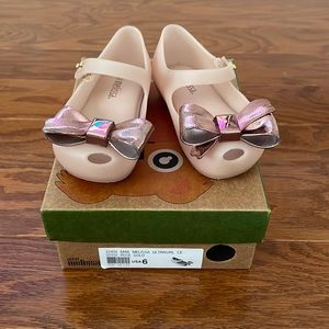 Mini Melissa Toddler Size 6